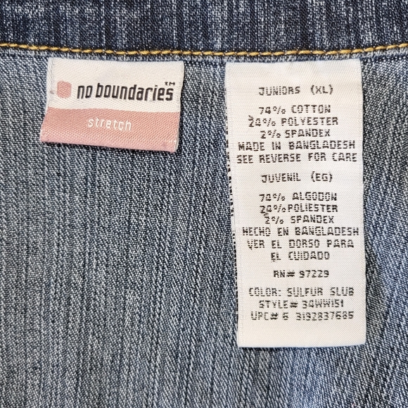 Groovy Vintage-like Stylish Jean Jacket - Picture 7 of 7